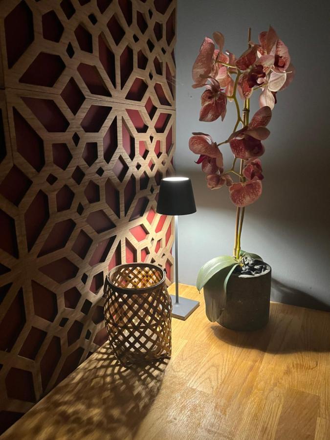 Family Suite With Garden And Amaizing View To Lugano 卡迪马里奥 外观 照片