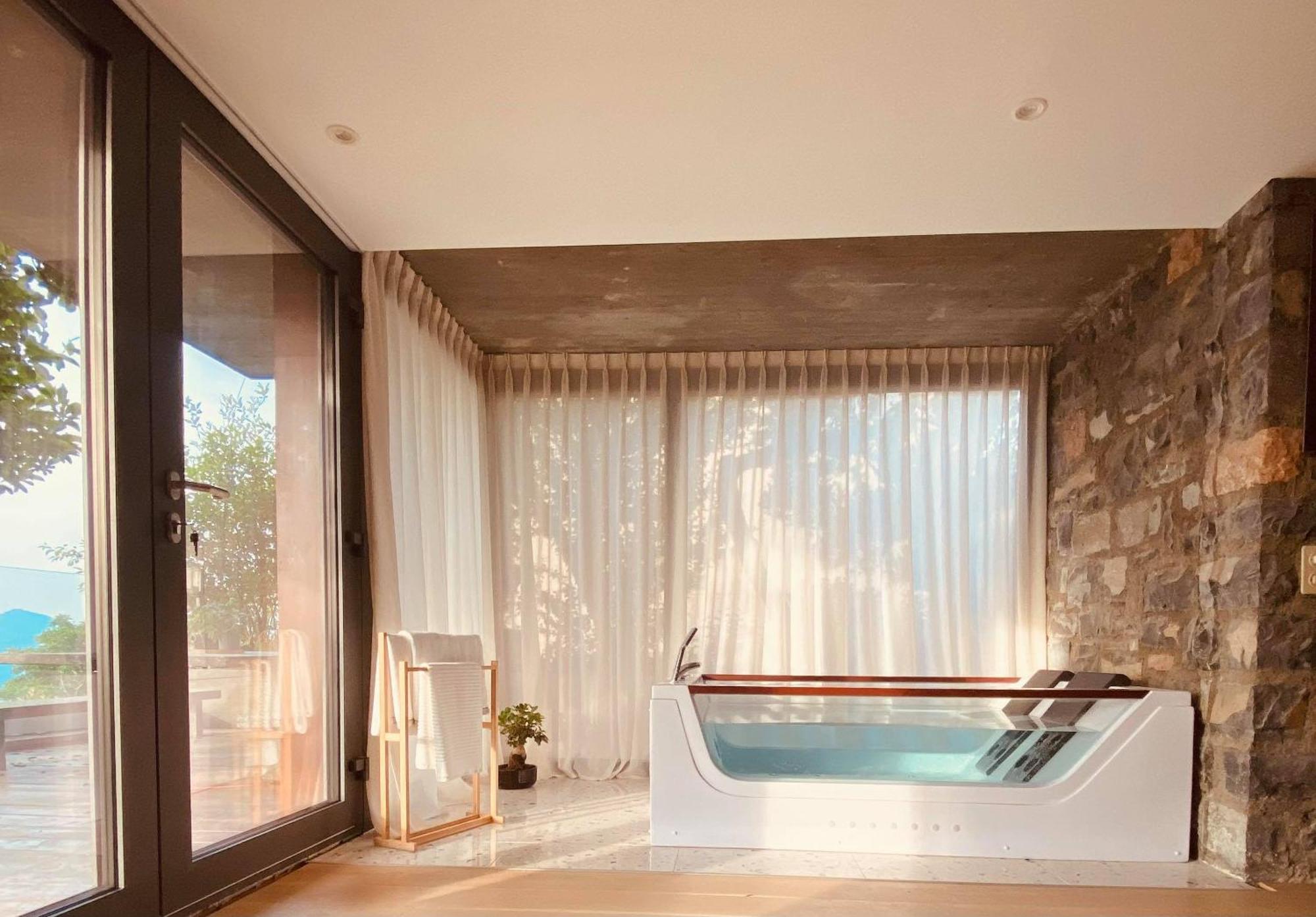 Family Suite With Garden And Amaizing View To Lugano 卡迪马里奥 外观 照片